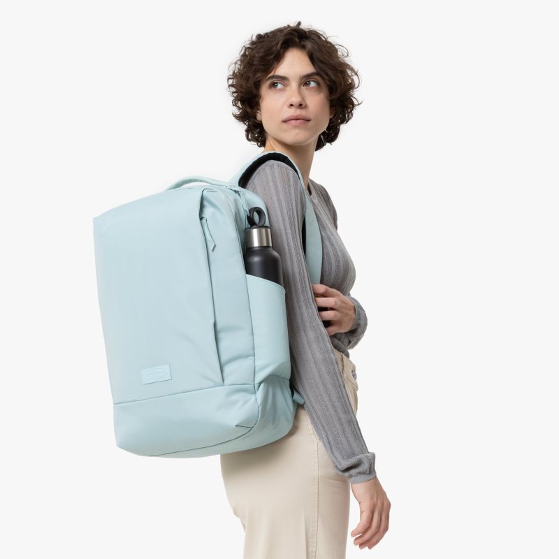 Eastpak TECUM F CNNCT F TURQUOISE von Eastpak VF Germany Textilhandels GmbH - Nur €99.99! Entdecke mehr bei Fachcenter Wagner
