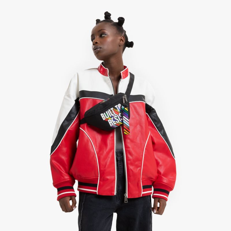 Eastpak SPRINGER Pride BTR von Eastpak VF Germany Textilhandels GmbH - Nur €28! Entdecke mehr bei Fachcenter Wagner