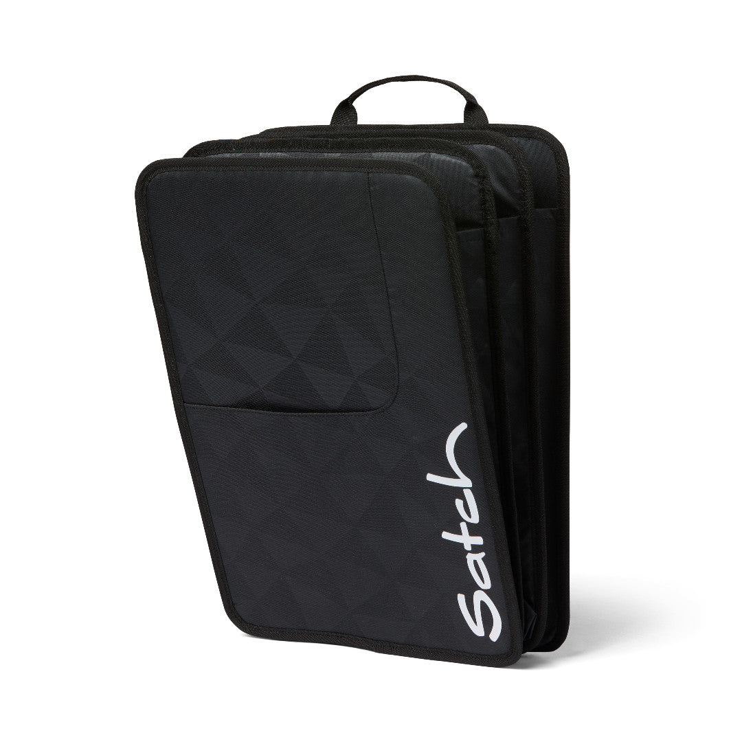 satch Heftebox Triple Flex Schwarz von ergobag - Nur €19.99! Entdecke mehr bei Fachcenter Wagner